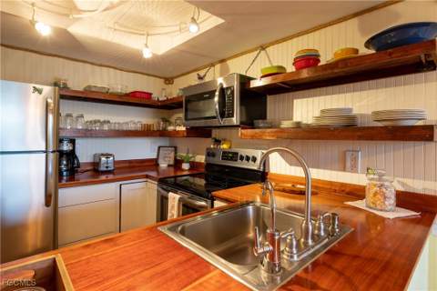 370 Townhouse Lane 61, Upper Captiva FL - photo 7 of 35