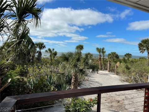 640 Gulf Ln 4, Captiva FL - photo 13 of 49