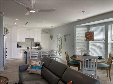 640 Gulf Ln 4, Captiva FL - photo 22 of 49