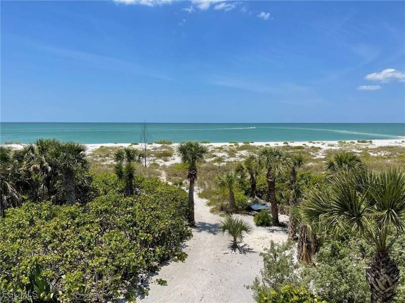 2 bedroom Attached at 640 Gulf Ln 4, Beach Villas Of Upper Captiva Condominium, Captiva — photo 4