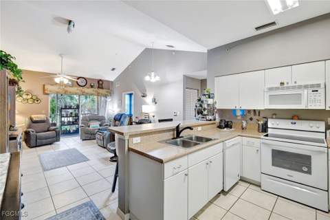 950 Hancock Creek South Blvd 524, Cape Coral FL - photo 8 of 23