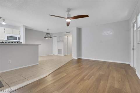 8151 S Woods Cir 12, Fort Myers FL - photo 7 of 28