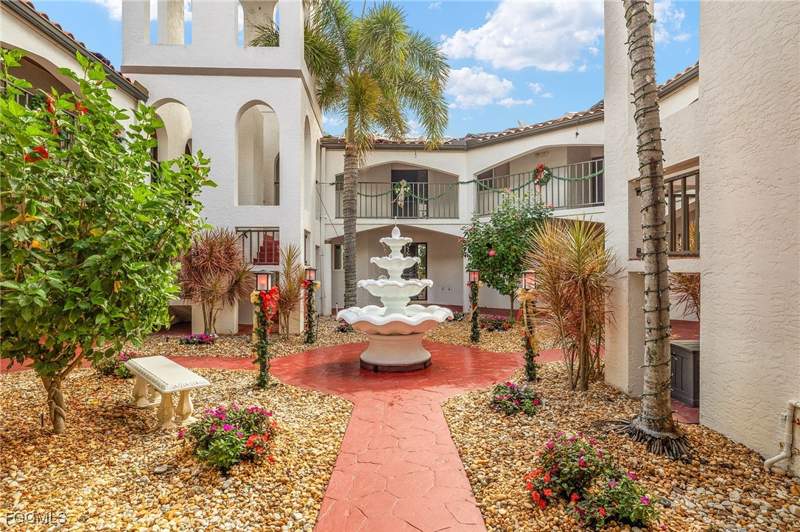 2 bedroom Condominium at 11921 Seabreeze Cove Ln 107, Seabreeze, Fort Myers — photo 2