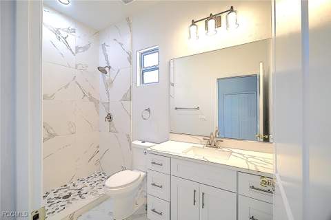 374 Nestle Ave, Lehigh Acres FL - photo 11 of 37