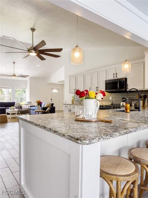 5233 SW 11th Ct, Cape Coral FL - photo 13 of 30