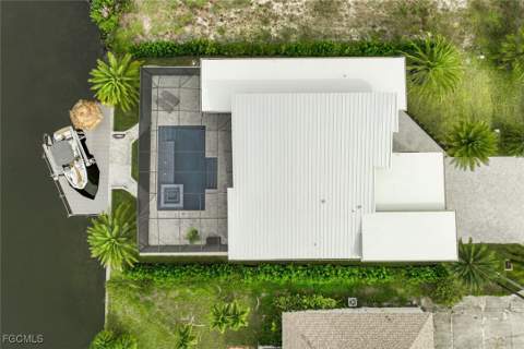215 SE 28th Ter, Cape Coral FL - photo 19 of 33