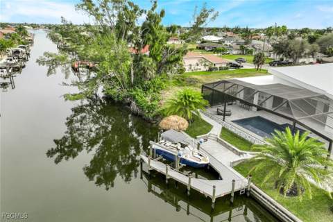 215 SE 28th Ter, Cape Coral FL - photo 22 of 33