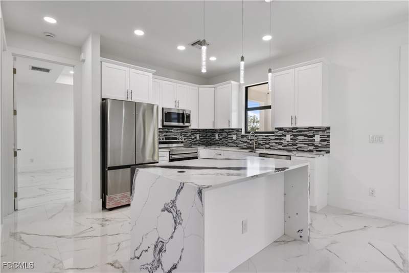 3 bedroom SingleFamilyResidence at 1708 El Dorado Blvd N, Cape Coral, Cape Coral — photo 5
