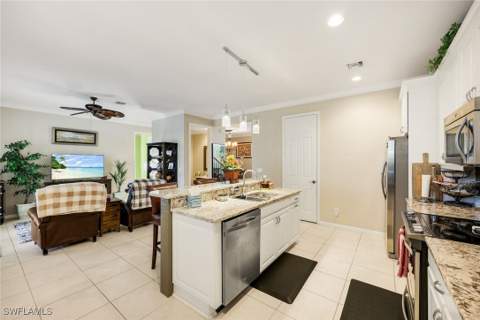 8493 Laurel Lakes Blvd, Naples FL - photo 11 of 34