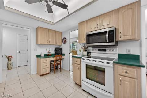 5679 Balkan Ct, Fort Myers FL - photo 14 of 32