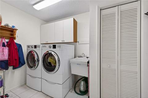 5679 Balkan Ct, Fort Myers FL - photo 17 of 32