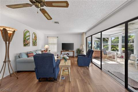 5679 Balkan Ct, Fort Myers FL - photo 18 of 32