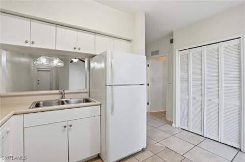 8313 Bernwood Cove Loop 1201, Fort Myers FL - photo 9 of 32