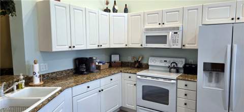 12100 Summergate Cir 203, Fort Myers FL - photo 15 of 27