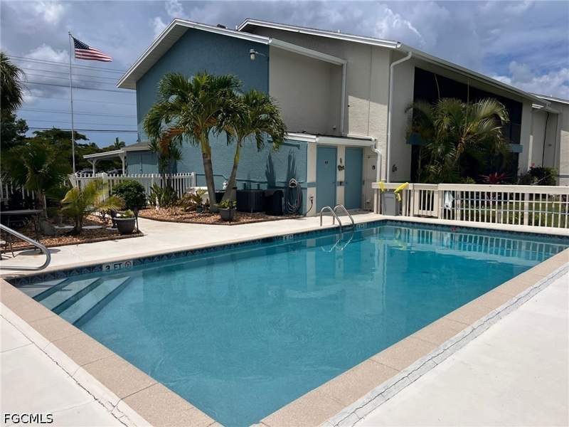 2 bedroom Condominium at 505 SW 47th Ter 104, Cape Coral, Cape Coral — photo 3