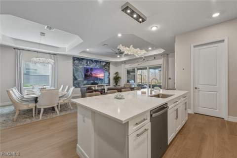 13533 Blue Bay Cir, Fort Myers FL - photo 11 of 49