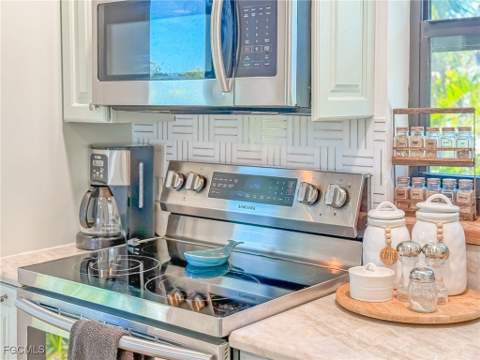 4490 Harbor Bend Dr, Upper Captiva FL - photo 11 of 50