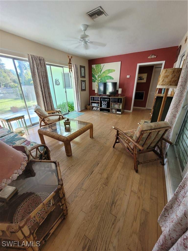 2 bedroom SingleFamilyResidence at 870 Forest Ave, Lake Forest, Naples — photo 3