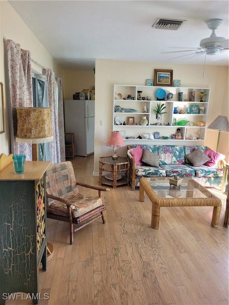 2 bedroom SingleFamilyResidence at 870 Forest Ave, Lake Forest, Naples — photo 5