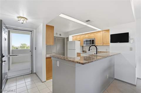 300 Stevens Landing Dr C306, Marco Island FL - photo 14 of 47