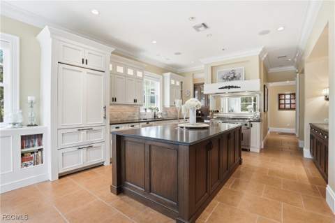12201 Caisson Ln, Fort Myers FL - photo 16 of 50