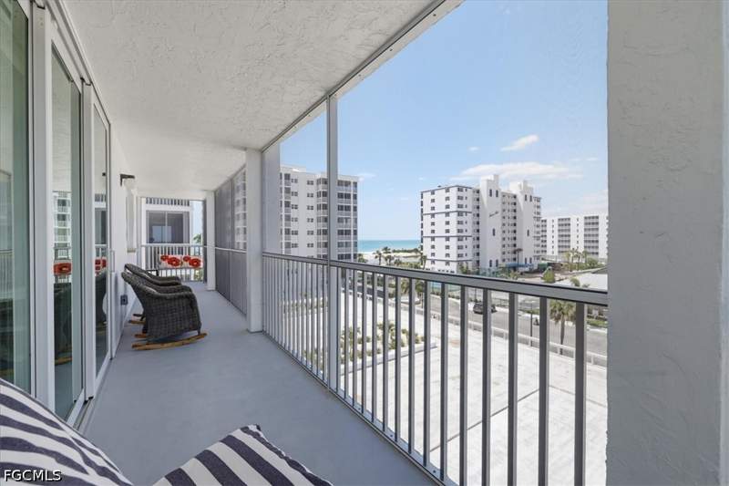2 bedroom Condominium at 7148 Estero Blvd 423, Creciente Condo East, Fort Myers Beach — photo 4