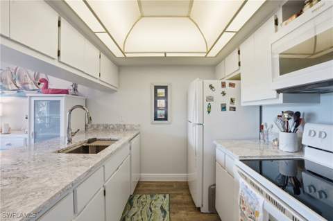 1039 Beach Rd 101, Sanibel FL - photo 12 of 43
