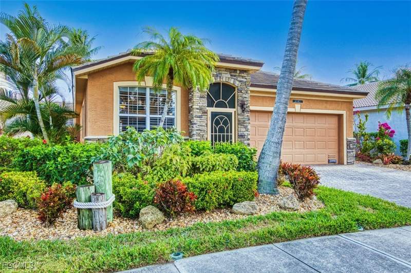 3 bedroom SingleFamilyResidence at 14466 Reflection Lakes Dr, Reflection Lakes, Fort Myers — photo 3