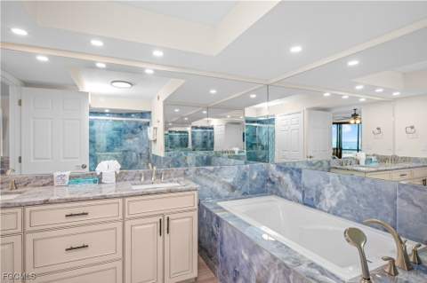 2445 W Gulf Dr 4E, Sanibel FL - photo 9 of 38
