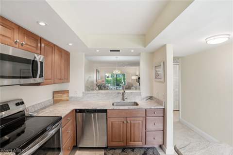 3150 Binnacle Dr 115, Naples FL - photo 14 of 33
