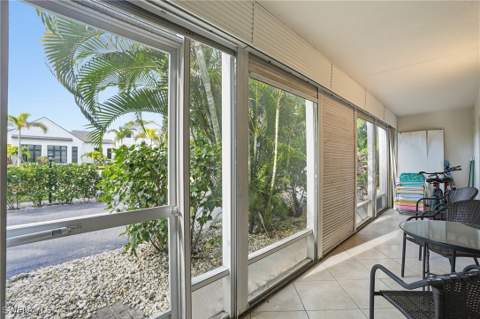 3150 Binnacle Dr 115, Naples FL - photo 23 of 33