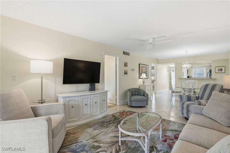 2 bedroom Condominium at 3150 Binnacle Dr 115, Riviera At Moorings, Naples — photo 3