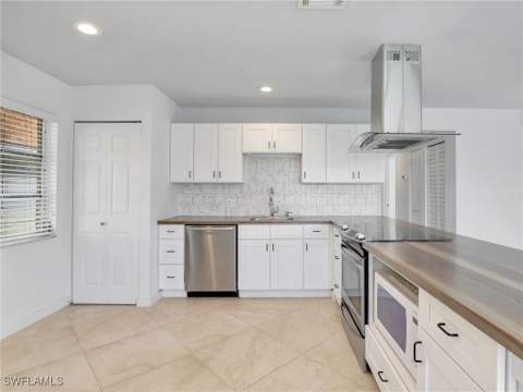 1400 Pompei Ln 52, Naples FL - photo 11 of 30