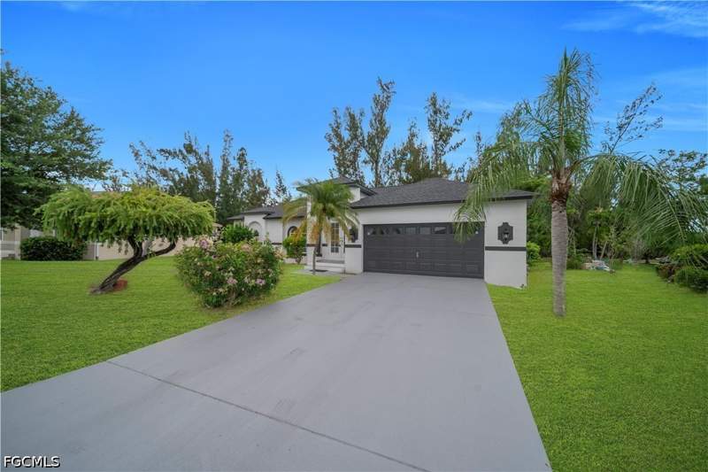 3 bedroom SingleFamilyResidence at 14441 Pine Lily Dr, Hampton Lakes, Fort Myers — photo 2