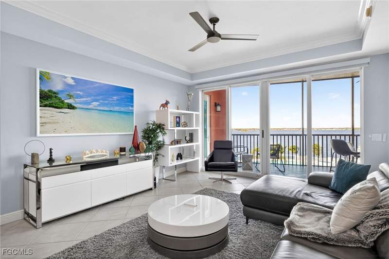 3 bedroom Condominium at 2743 1st St 502, Riviera, Fort Myers — photo 3