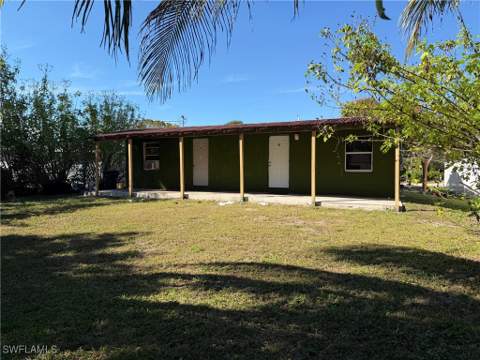 5370 Holland St, Naples FL - photo 6 of 7