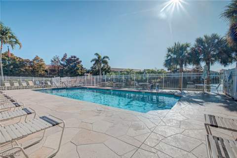 15440 Bellamar Cir 2921, Fort Myers FL - photo 24 of 26