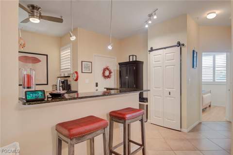 15440 Bellamar Cir 2921, Fort Myers FL - photo 8 of 26