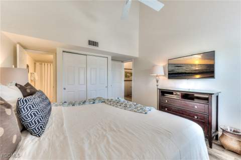2121 Gulf Beach Villas, Captiva FL - photo 16 of 41