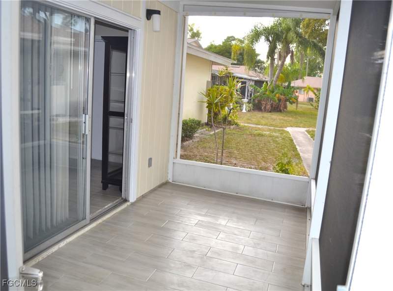 2 bedroom Townhouse at 5839 Vancouver Cir 2, Provincetown, Fort Myers — photo 2