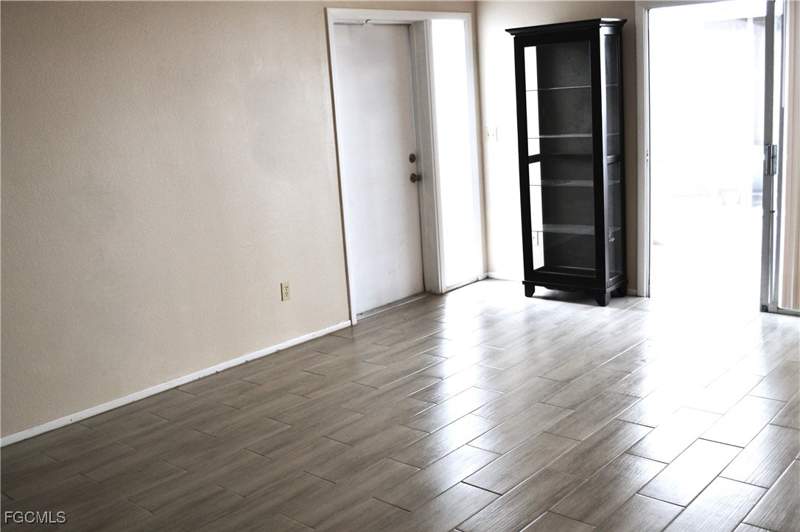 2 bedroom Townhouse at 5839 Vancouver Cir 2, Provincetown, Fort Myers — photo 5