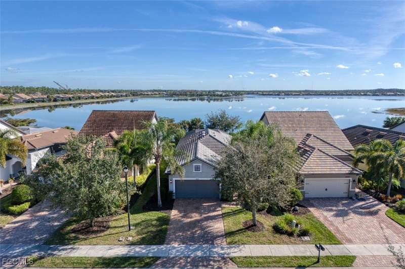 2 bedroom SingleFamilyResidence at 20285 Corkscrew Shores Blvd, Corkscrew Shores, Estero — photo 2