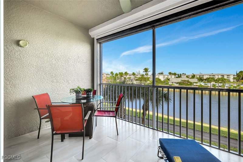 2 bedroom Condominium at 16595 Lake Circle Dr 234, Heritage Pointe, Fort Myers — photo 5