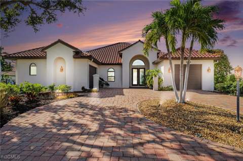 866 Cal Cove Dr, Fort Myers FL - photo 8 of 50