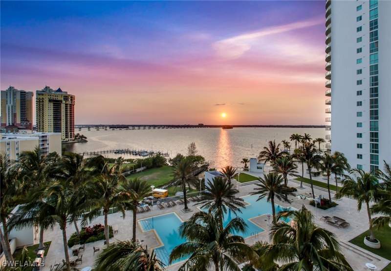 2 bedroom Condominium at 3000 Oasis Grand Blvd Mph6, Oasis, Fort Myers — photo 3