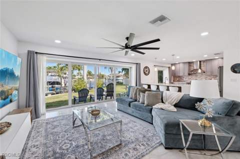 1819 SE 43rd St, Cape Coral FL - photo 6 of 50