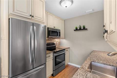601 Periwinkle Way C-5, Sanibel FL - photo 17 of 35