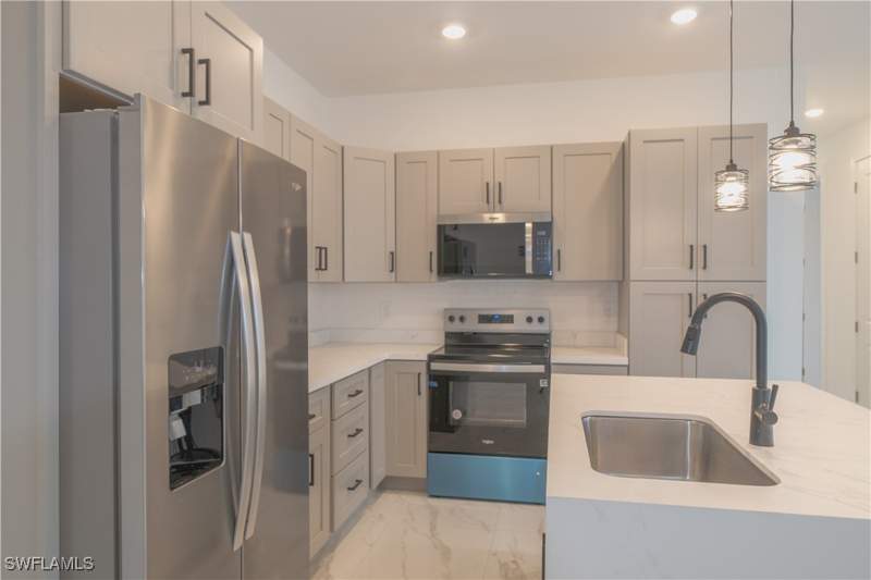 4 bedroom SingleFamilyResidence at 2045 Carver Ave, Carver Park, Fort Myers — photo 5