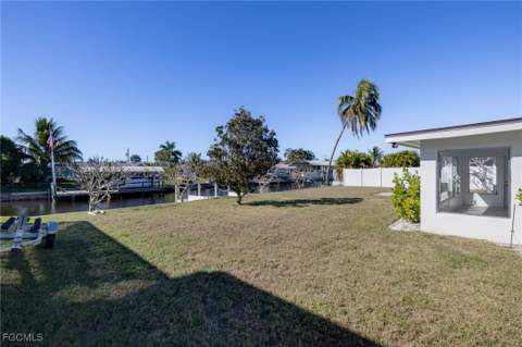 5256 Willow Ct, Cape Coral FL - photo 9 of 20