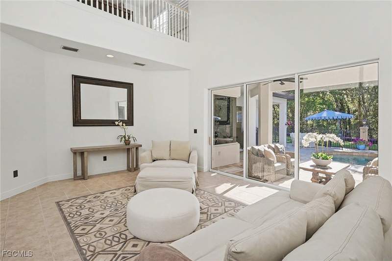 4 bedroom SingleFamilyResidence at 7376 Heritage Palms Estates Dr, The Enclave, Fort Myers — photo 3